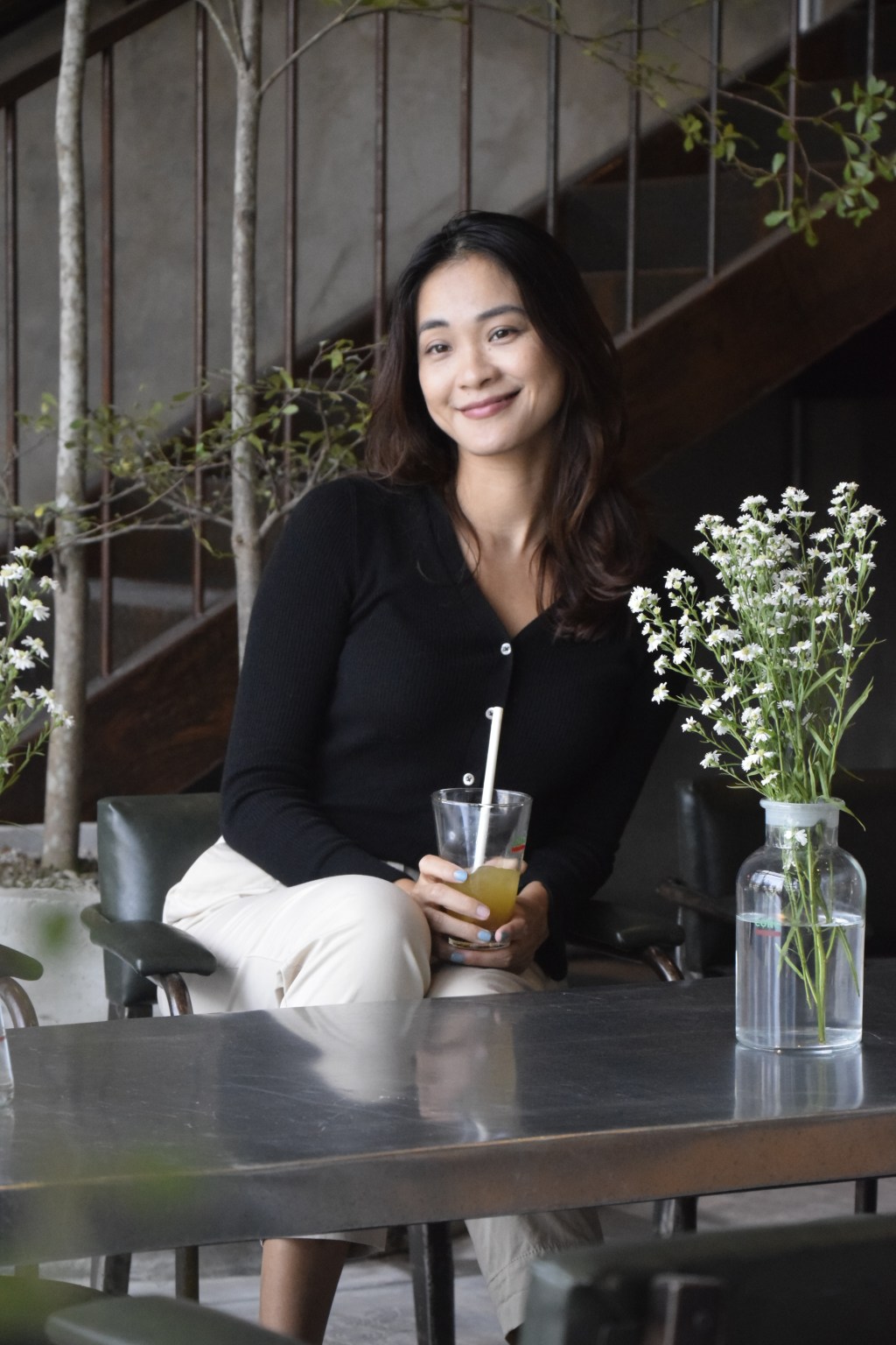 Những cô gái trẻ bật khóc vì câu hỏi “em có ổn&nbsp;không?”