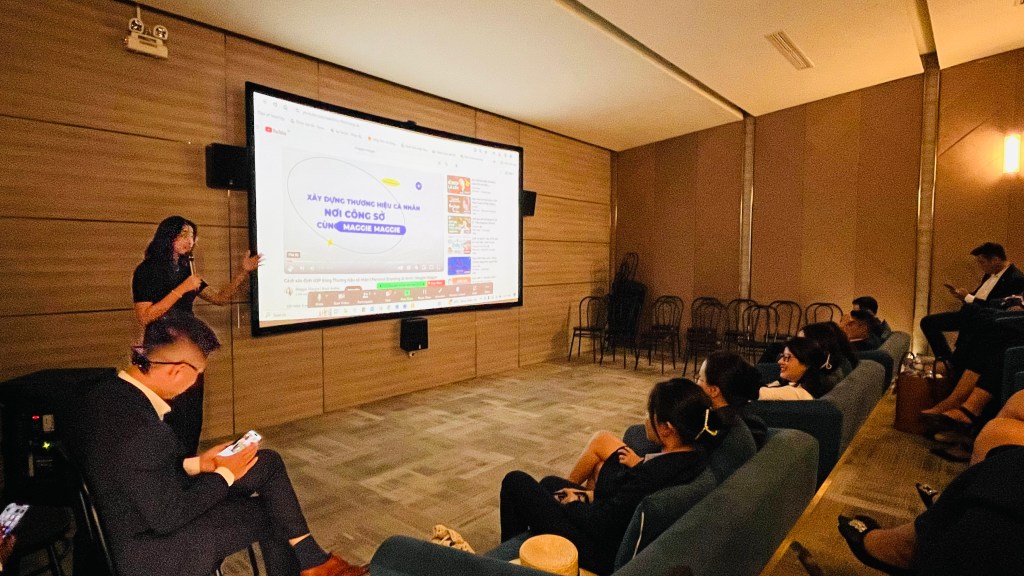 Phòng Marketing 1 Người – Có Khả Thi Hay&nbsp;Không?